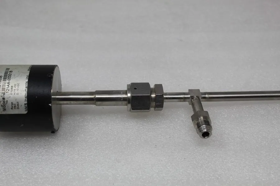 Датчик давления MKS 121AA-00001B / BARATRON PRESSURE TRANSDUCER 1 TORR & SWAGELO — фото лота 2