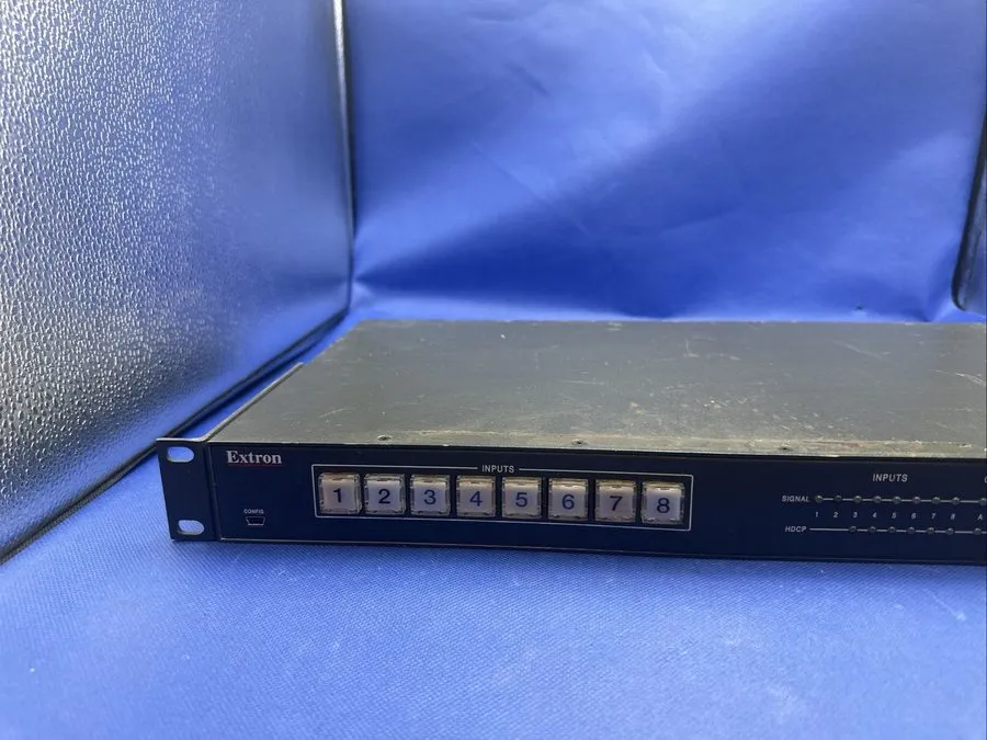 Видеокоммутатор Extron IN1608 DTP 330 Extension Scaling Presentation Switcher