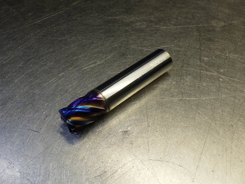 Режущий инструмент Nachi 1/4" 5 Flute Carbide Cr Endmill 1/4" Shank .06" R 41000