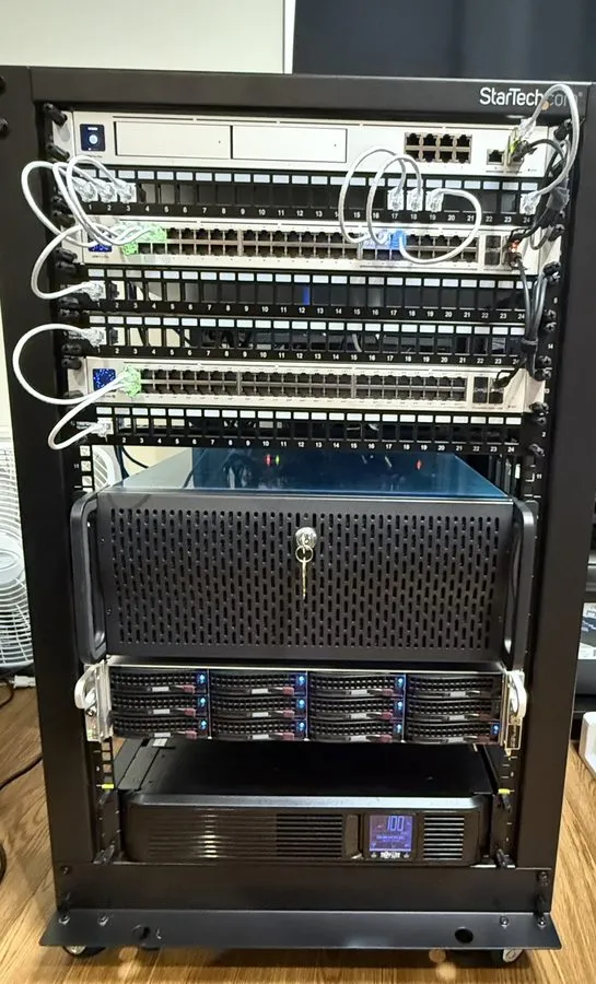 СХД FREENAS ZFS Server 2U 12 Bay SYS-6028U-SAS3 X10DRU-i+ 2x E5-2683 V3 128GB RA — фото лота 1