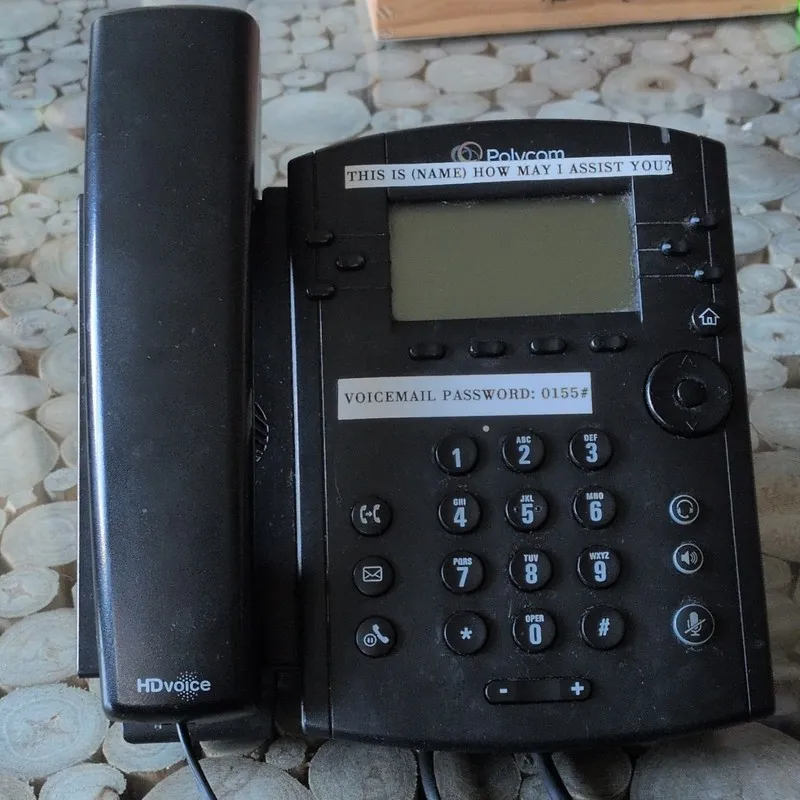IP-телефон POLYCOM VVX 300 BUSINESS IP DESK PHONE VOIP 6-LINE POE