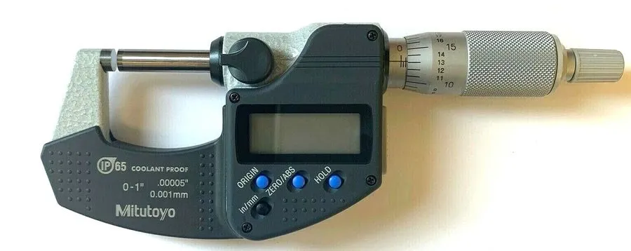 Микрометр Mitutoyo Electronic Digital Outside Micrometer 1" Max .00005" IP65 293