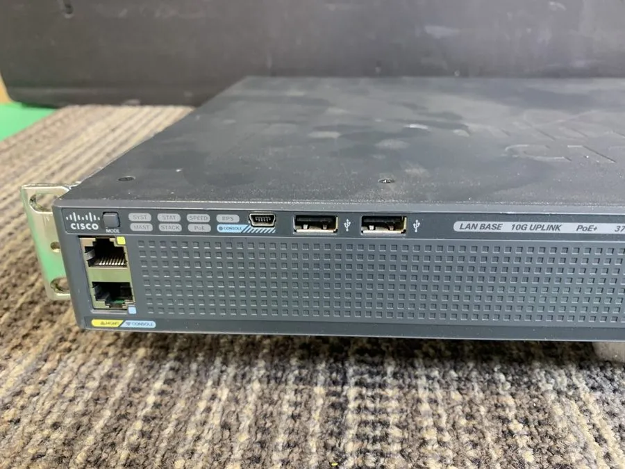 Коммутатор Cisco WS-C2960X-24PD-L SWITCH