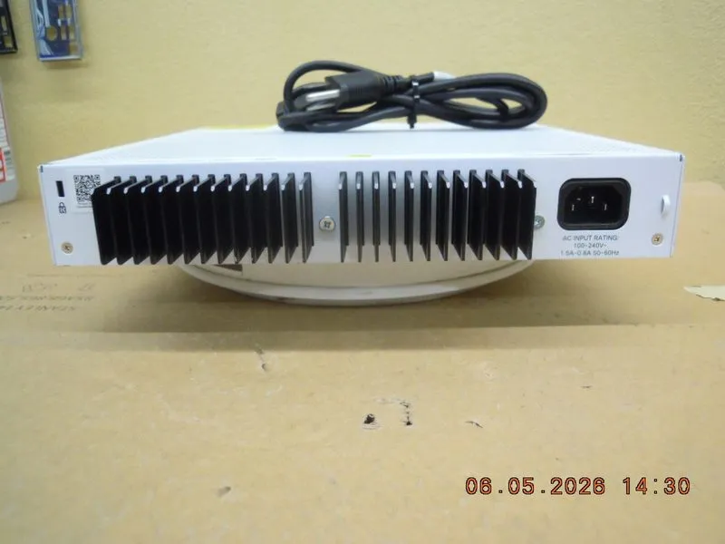 Коммутатор Cisco Catalyst C1200-8FP-2G 8-Port PoE+ Managed Switch 120W — фото лота 4
