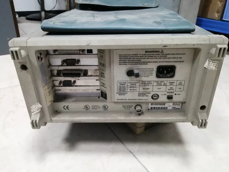 Осциллограф Tektronix TDS460A 400 MHz, 100MS/s, 4CH Oscilloscope MMY0