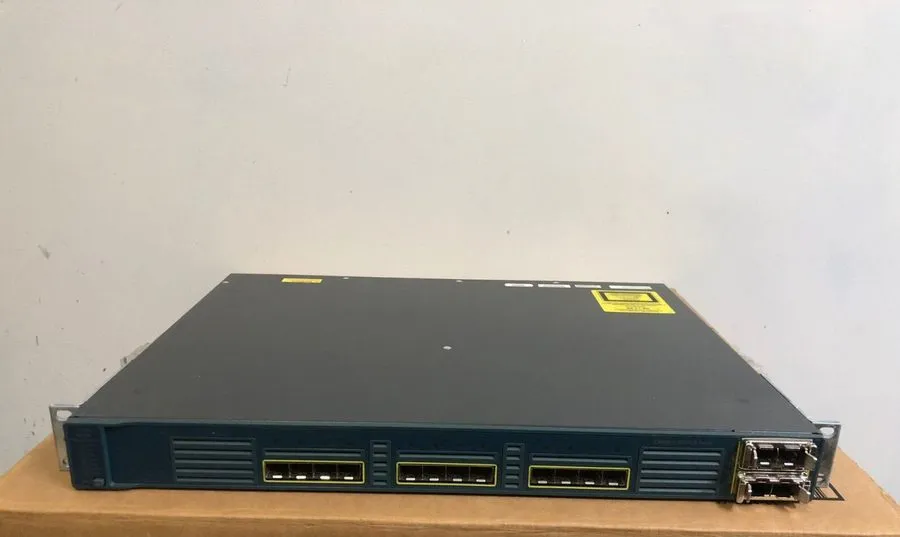Коммутатор CISCO WS-C3560E-12SD-E 12 Port SFP 1G Layer 3 Switch 2x10G ipservices