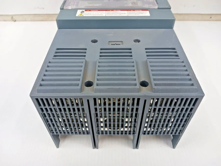 Автоматический выключатель Siemens 400 Amp Circuit Breaker 3P 600 VAC 3VA5340-6E