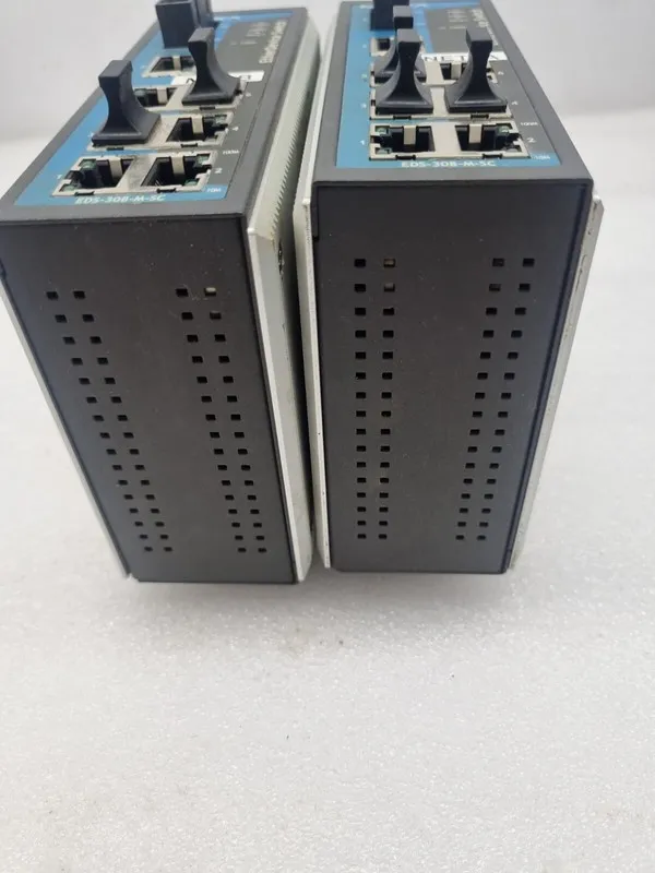 IIoT-устройство Moxa EDS-308-M-SC Ethernet Switch EDS308