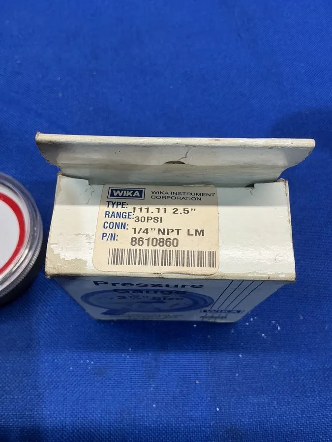 Трубопроводная арматура WIKA 8610860 30 PSI, PRESSURE GAUGE, 2.5”, 1/4" NPT — фото лота 1