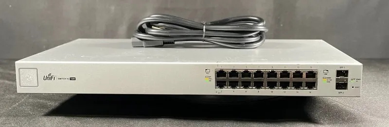 Коммутатор Ubiquiti UniFi US-16-150W 16-Port Gigabit Managed PoE+ Switch