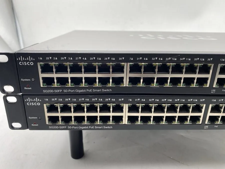 Коммутатор Cisco SG200-50FP 50-Port Gigabit PoE Smart Switch