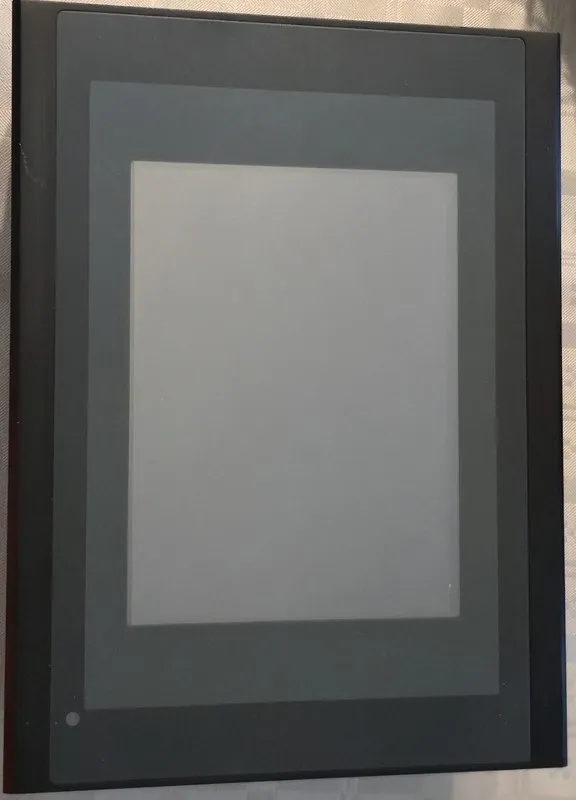 Панель оператора Beijer 04410C E615 Touchscreen HMI Operator Panel 24VDC 450mA