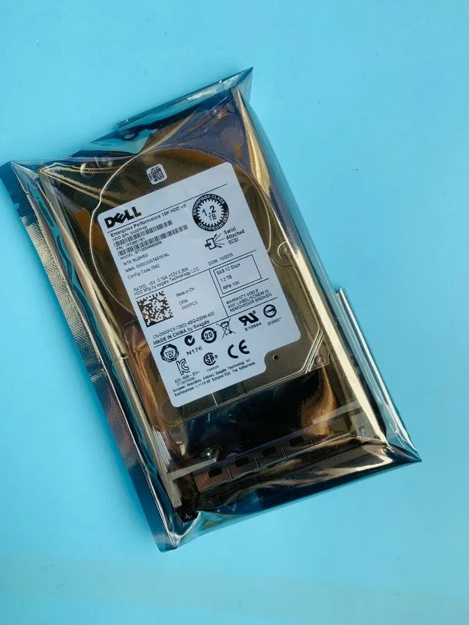 Жёсткий диск Dell 400-AJPD 12Gb/s 1.2TB 10K SAS 2.5" Gen13 Hard Drive