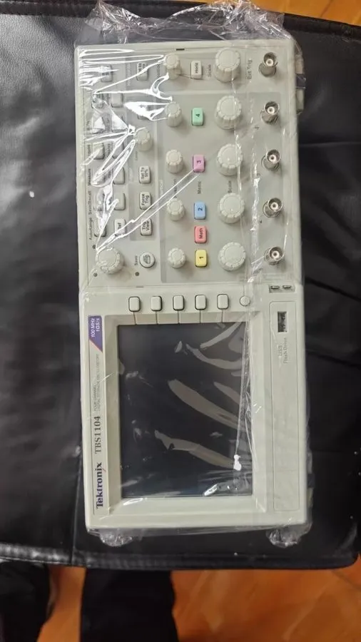 Осциллограф Tektronix TBS1104 Digi Oscilloscope 4 Channel 100MHZ 1GS/S Voltage P