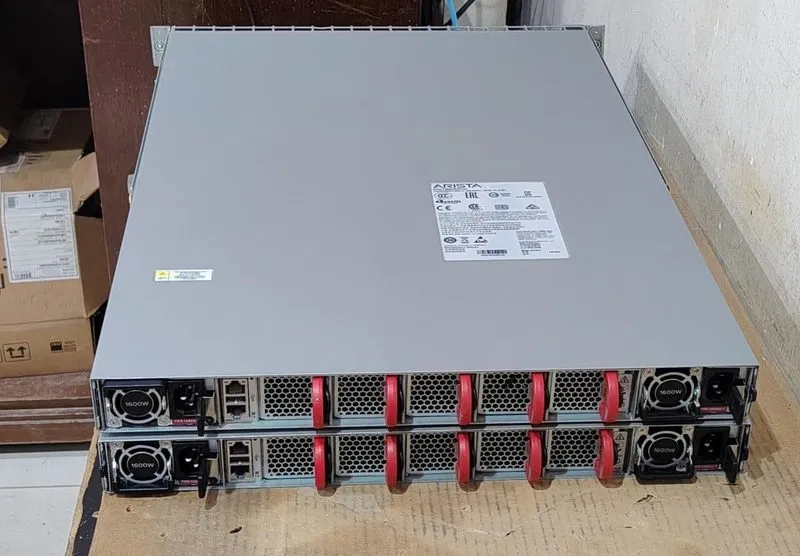 Коммутатор Arista DCS-7280CR2A-30-F 30 Port 30x100GB QSFP28 Switch — фото лота 3