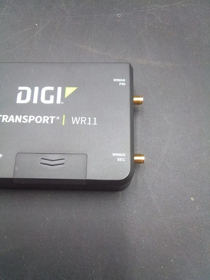 Маршрутизатор DIGI Transport /W11 XT 4 G LTE Industrial Cellular Router WR11-M60