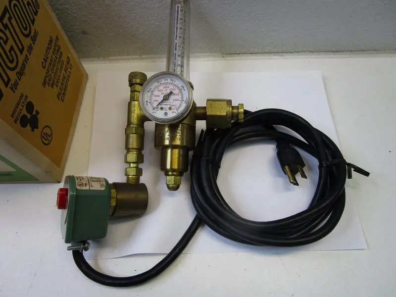 Расходомер Victor 0781-2727 HRF2380-320 Gas Regulator / Flowmeter with shut off  — фото лота 1