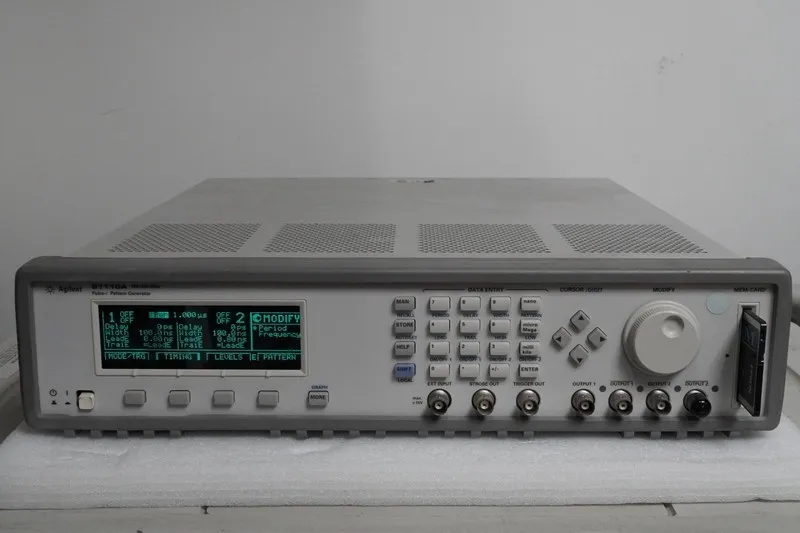 Тестер Agilent/Keysight 81110A Pulse Pattern Generator 165-330MHz, Option 7 — фото лота 1
