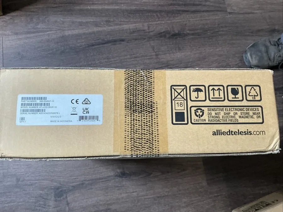 Коммутатор Allied Telesis X230-28GP-10 — фото лота 1