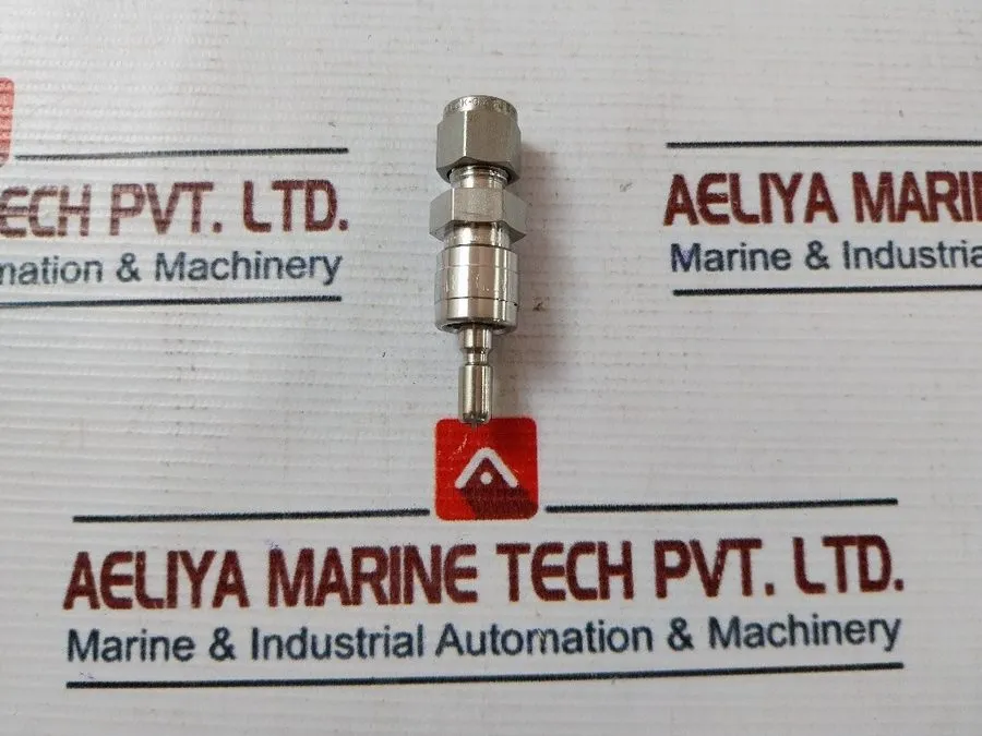 Клапан Swagelok SS-QC4-S-400 SS Instrumentation QC Stem without Valve, 0.3