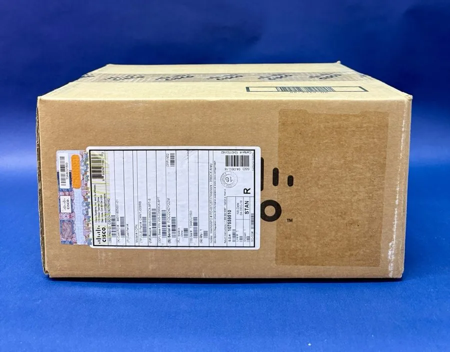 Коммутатор Cisco WS-C3560CX-8PT-S 8-Port Gigabit PoE Switch, 1 Year