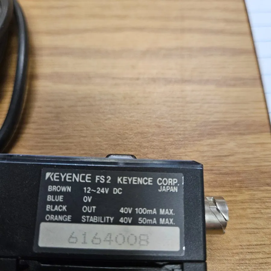 Фотоэлектрический датчик Keyence FS2-60 Fiber Photoelectric Sensor — фото лота 1