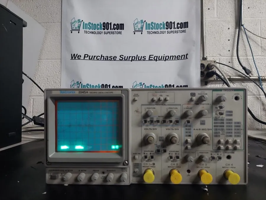 Осциллограф Tektronix 2245A 100MHz 4 Channel Analog Oscilloscope