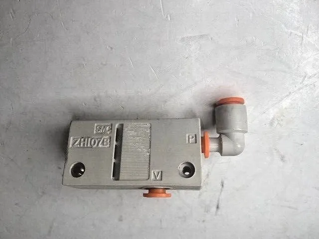 Вакуумный эжектор SMC ZHI07B Vacuum Ejector — фото лота 1