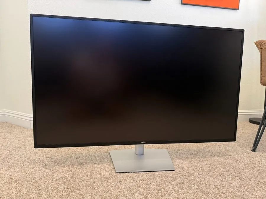 Монитор Dell UltraSharp 43 4K USB-C Hub Monitor U4323QE DELLU4323QE