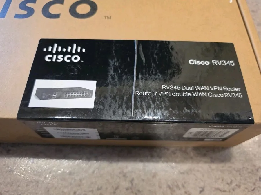 Маршрутизатор Cisco RV345 Dual WAN Gigabit VPN Router 16-Port Switch w/8 PoE+Por — фото лота 1