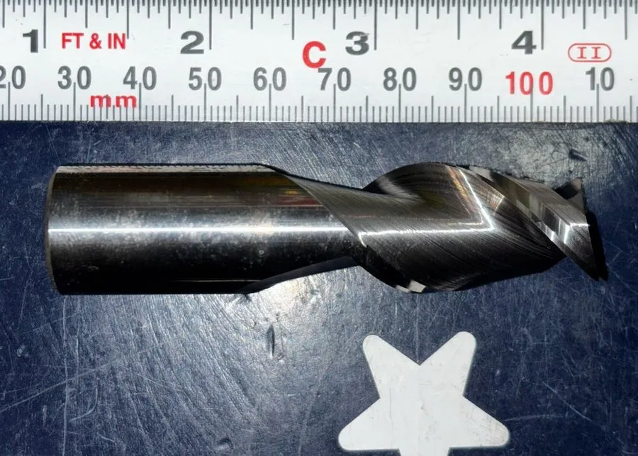 Режущий инструмент MONSTER TOOL 3/4" CORNER RADIUS END MILL SOLID CARBIDE 45° He — фото лота 1