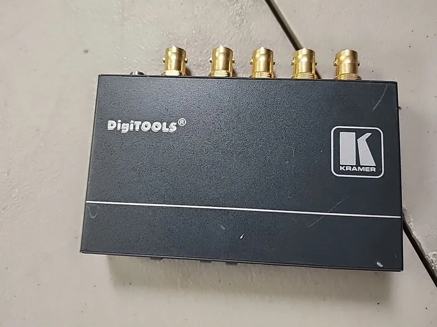 Видеооборудование Kramer 6241HD 4x1 Professional HD-SDI Switcher