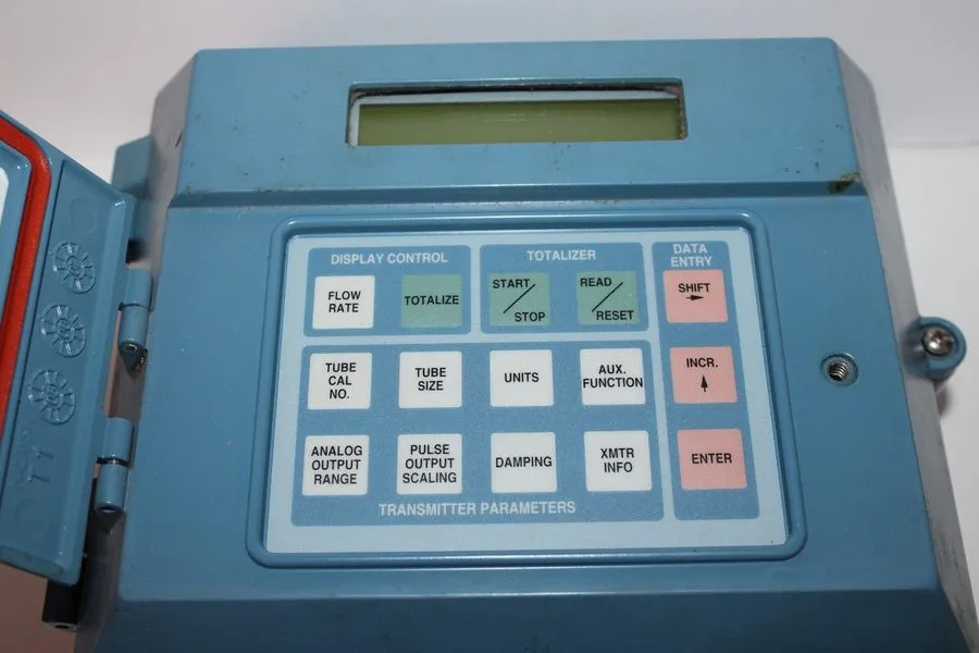 Расходомер Rosemount 8712HR12N0M4 Magnetic Flowmeter Transmitter 115VAC 50/60HZ 