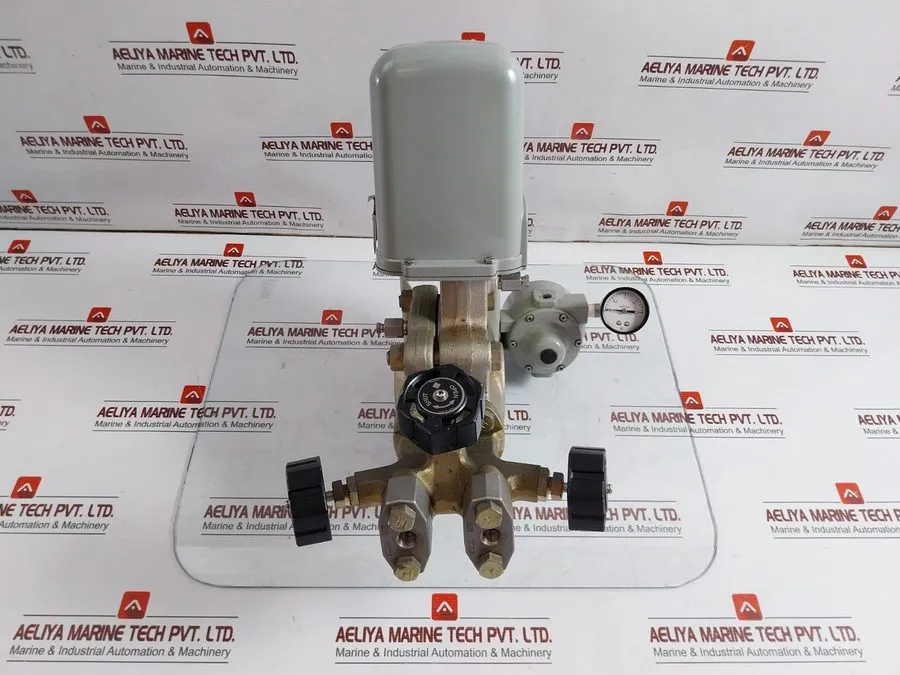 Датчик давления YOKOGAWA Y/15A1-LK1/L/GAS-FM/CAL-M Pressure Transmitter W/ Filte — фото лота 1