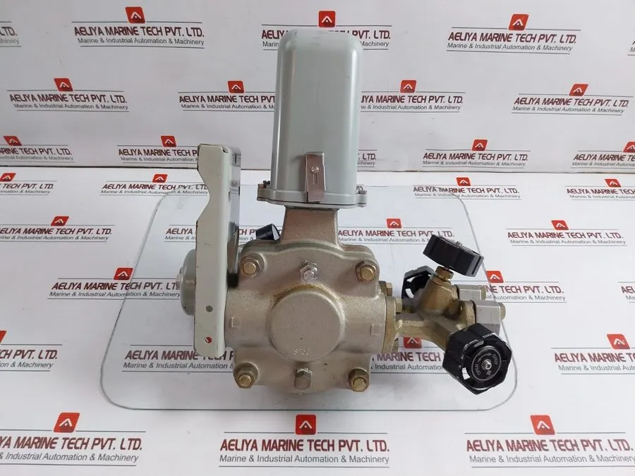 Датчик давления YOKOGAWA Y/15A1-LK1/L/GAS-FM/CAL-M Pressure Transmitter W/ Filte — фото лота 2