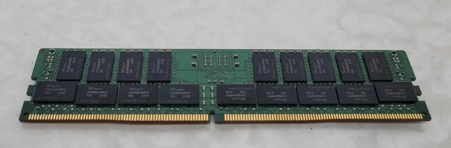 Модуль памяти SK Hynix 32GB 2Rx4 PC4-2400T DDR4 ECC RDIMM Server RAM HMA84GR7MFR