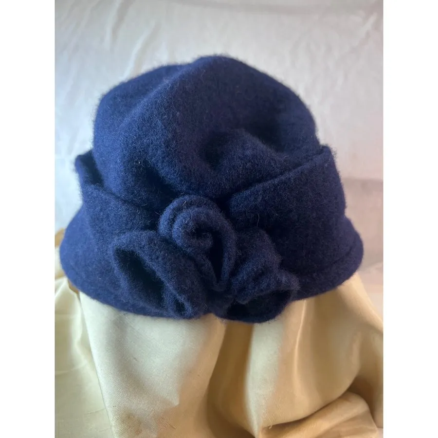 Операторское оборудование D&Y Navy Blue 100% Wool Cloche Hat with Side Flower De — фото лота 1
