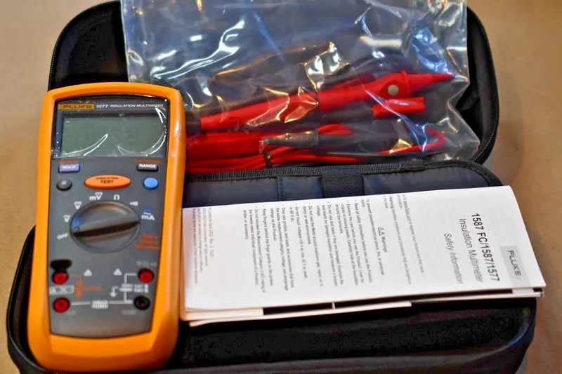 Мультиметр Fluke 1577 Insulation Tester / Multimeter