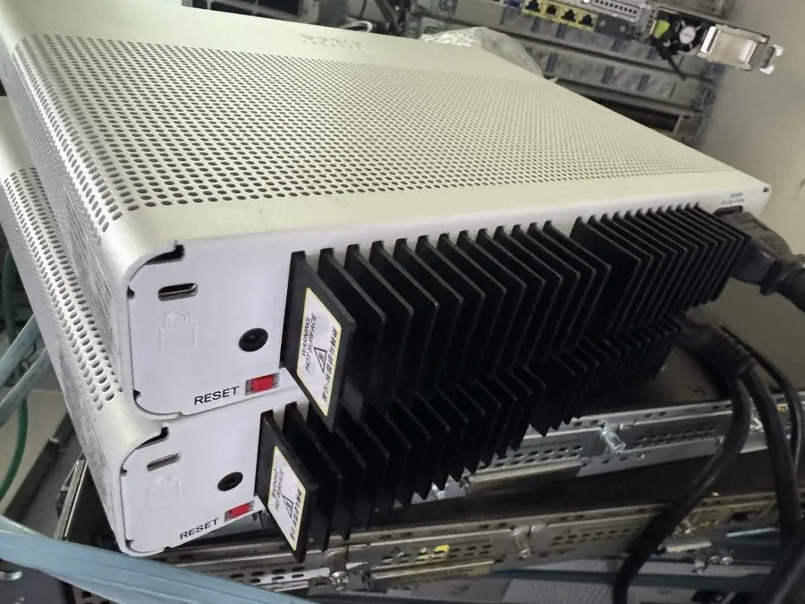 Коммутатор Cisco Catalyst WS-C3560CG- -S 8-Port PoE Gigabit Managed Switch — фото лота 2