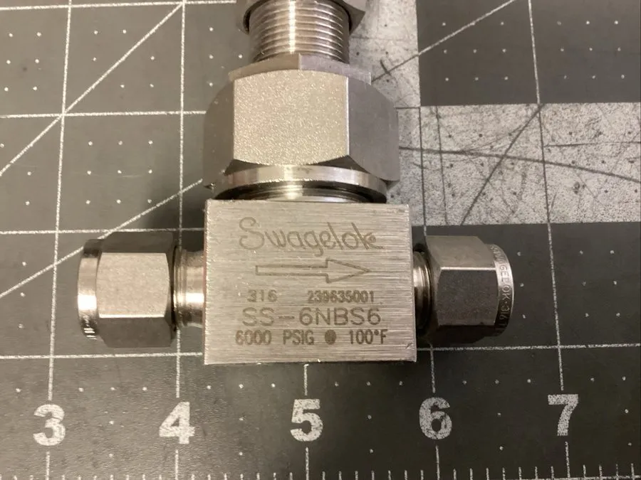 Клапан Swagelok SS-6NBS6 Valve Plug (LPW58I)
