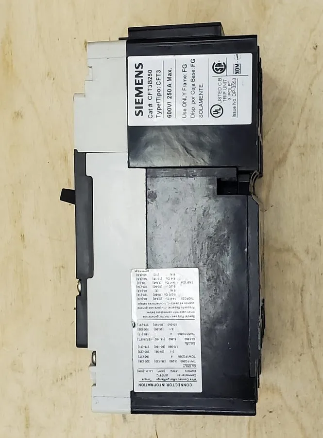 Автоматический выключатель SIEMENS HFGA 250 AMP 3 POLE MOLDED CASE CIRCUIT BREAK