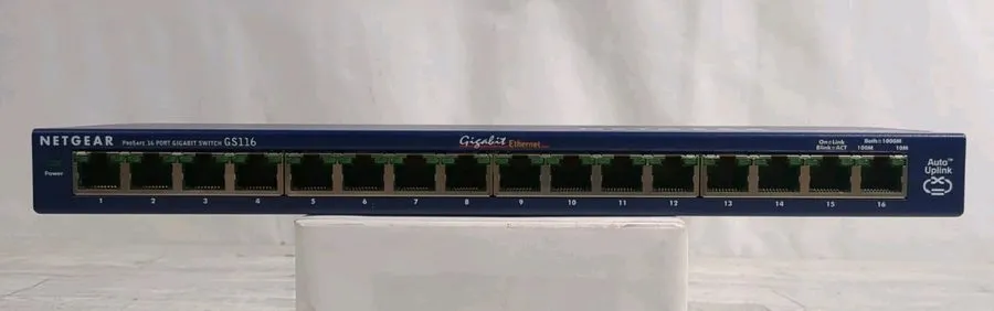 Коммутатор Netgear ProSafe 16 Port Gigabit Switch GS116 v2 Blue Metal Desktop