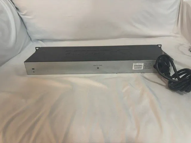 Коммутатор D-Link DGS-1210-28 28-Port PoE Gigabit Web Smart Switch — фото лота 2