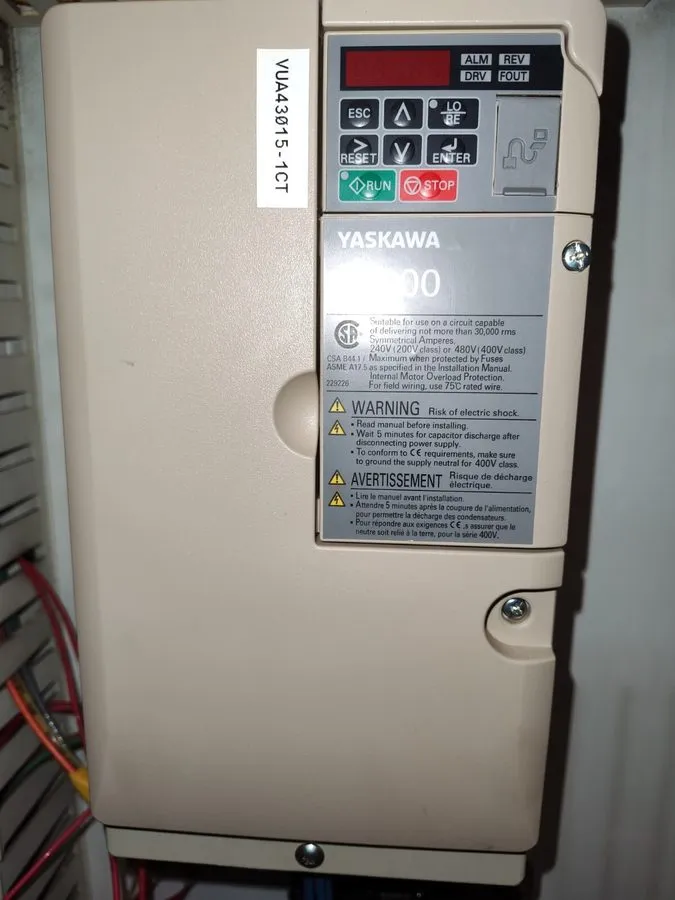 Частотный преобразователь Yaskawa CIMR-VU4A0023FAA V1000 AC Drive 24A 380/480VAC