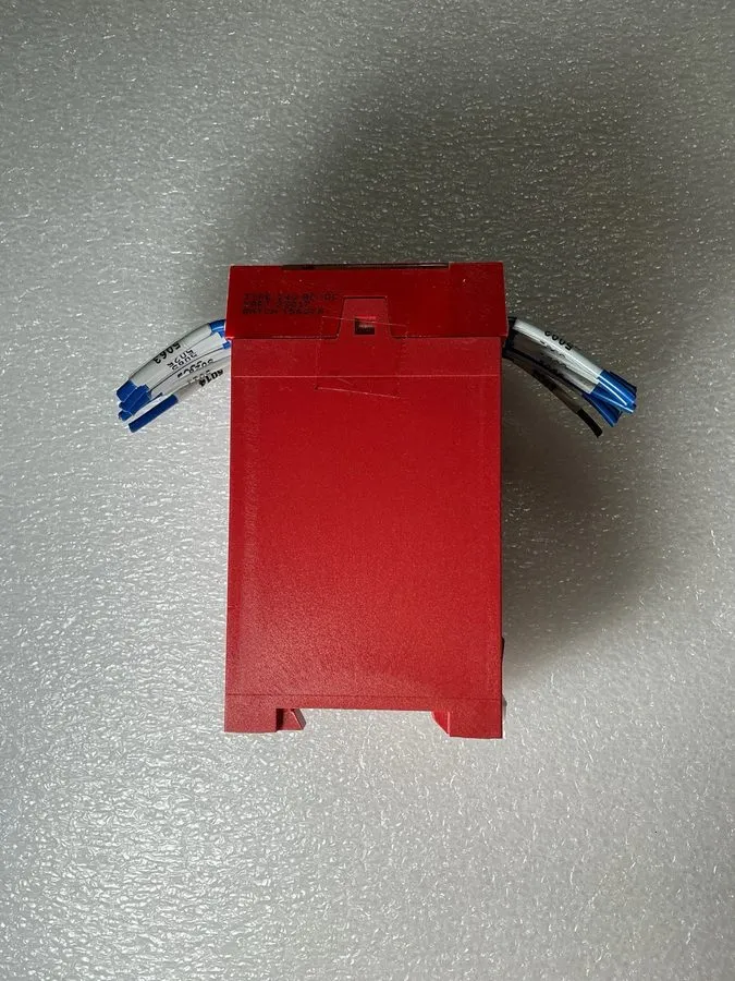 Реле безопасности Allen-Bradley Guard Master MSR6R/T 24VAC Universal Safety Rela
