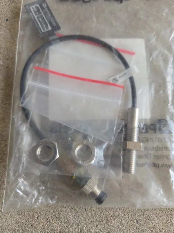 Датчик приближения Pepperl Fuchs 912292 Proximity Sensor NMB3-8GM35-E2-150MM-V3 — фото лота 2