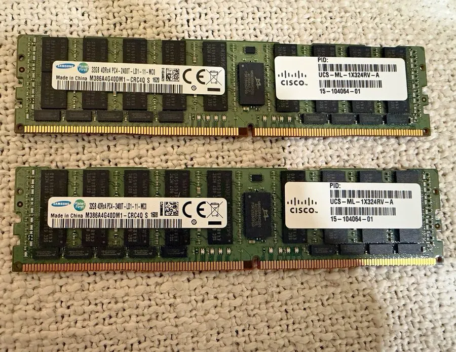 Модуль памяти Cisco UCS-ML-1X324RV-A 32GB DDR4-2400 LRDIMM Hynix HMA84GL7AMR4N-U — фото лота 1