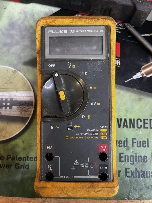 Мультиметр Fluke 5140033 87V MAX True-RMS Digital Multimeter IP67 1000V CAT III