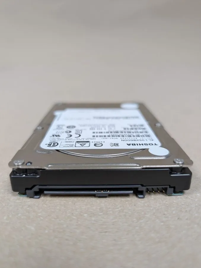 Жёсткий диск Dell 990FD AL13SXB600N 600GB 15K SAS 6Gb/s 2.5" 64MB Enterprise HDD