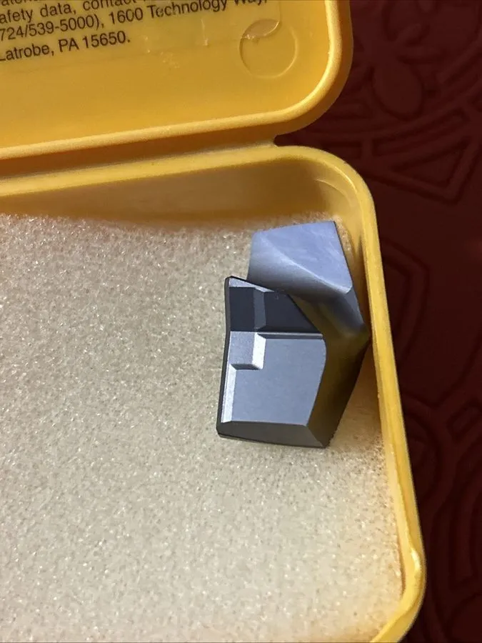Режущий инструмент Kennametal KSEM2350HPGM 23.50mm Dia Drill Insert KCPM45